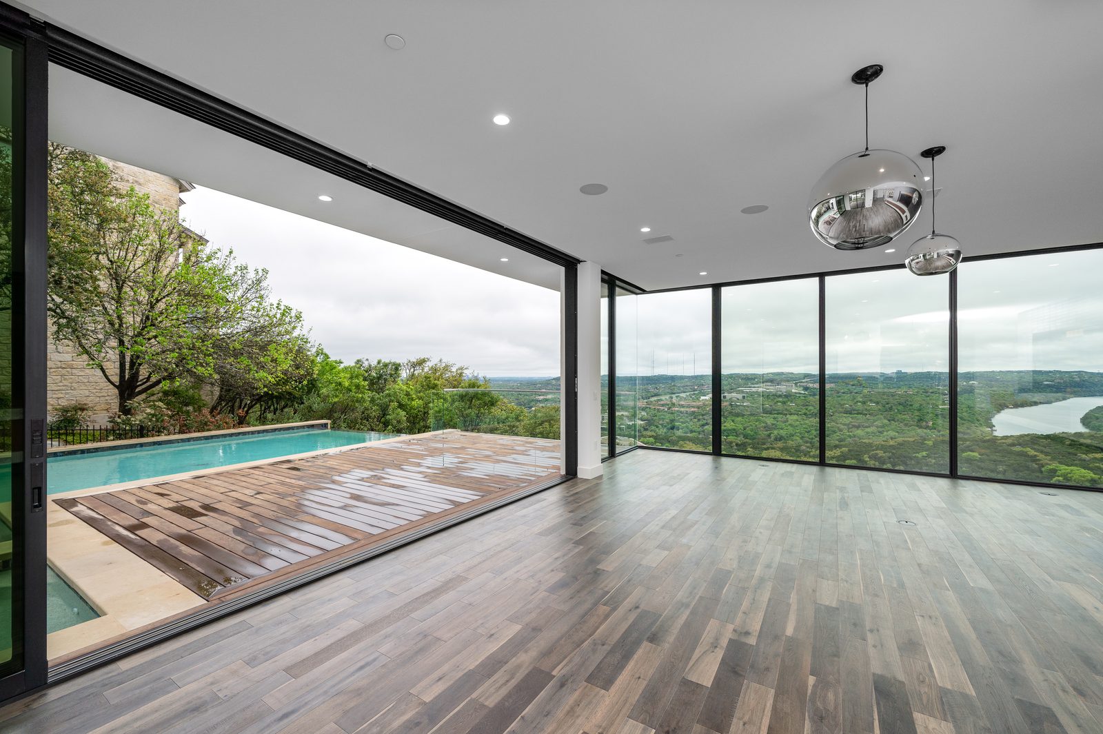 360 Bridge House